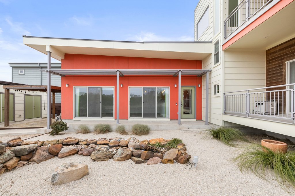 7412 Ava Lane Austin, TX 78724 - Photo 3 of 28 Patio/Courtyard