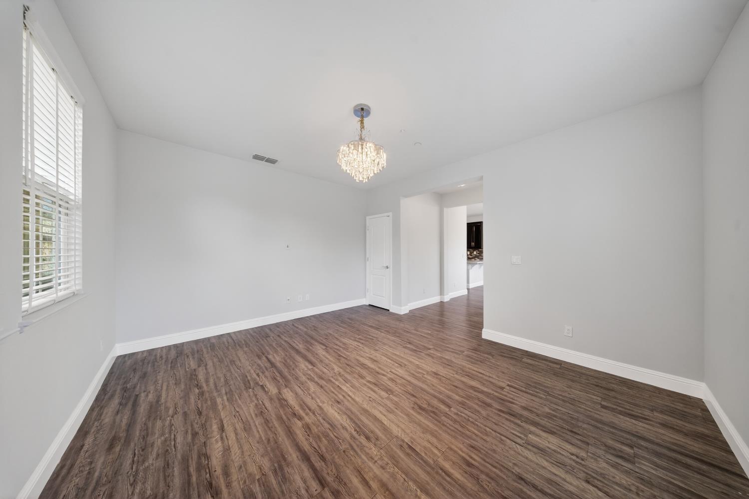 203 Rochdale Street Roseville, CA 95661 - Photo 11 of 46