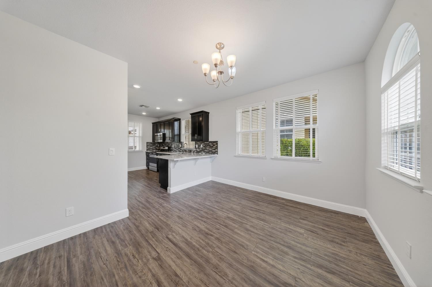 203 Rochdale Street Roseville, CA 95661 - Photo 15 of 46