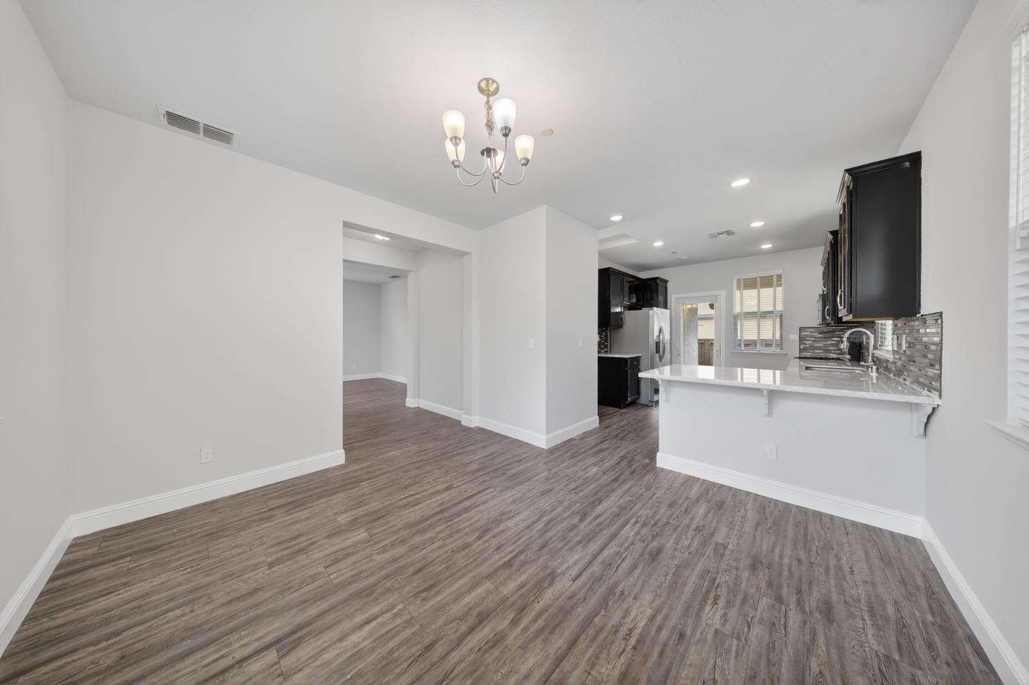 203 Rochdale Street Roseville, CA 95661 - Photo 16 of 46
