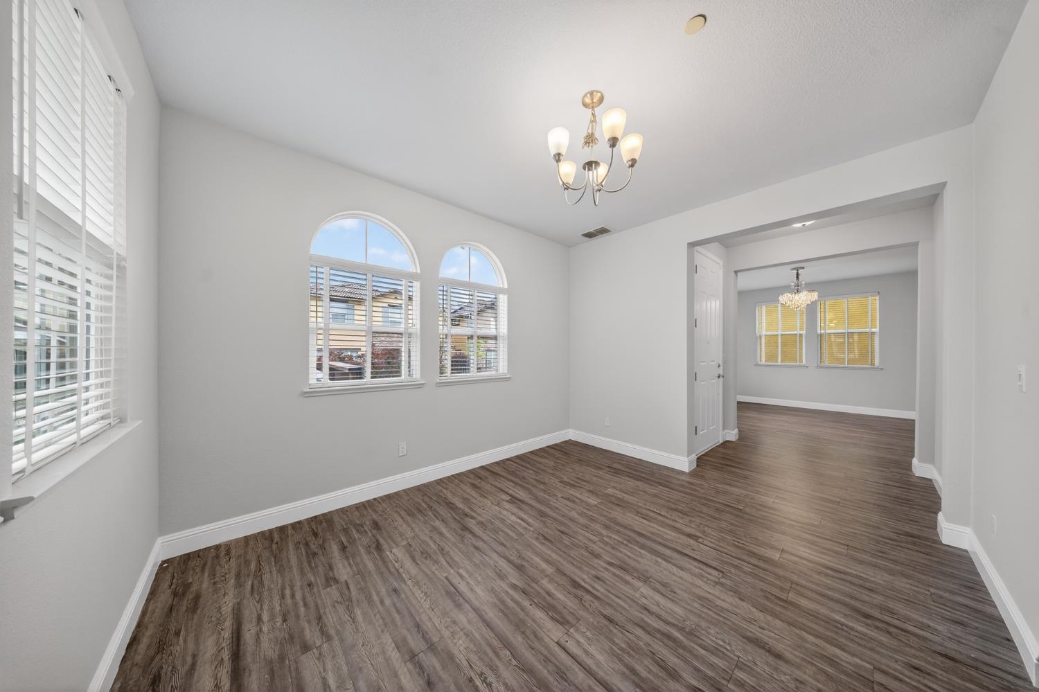 203 Rochdale Street Roseville, CA 95661 - Photo 17 of 46