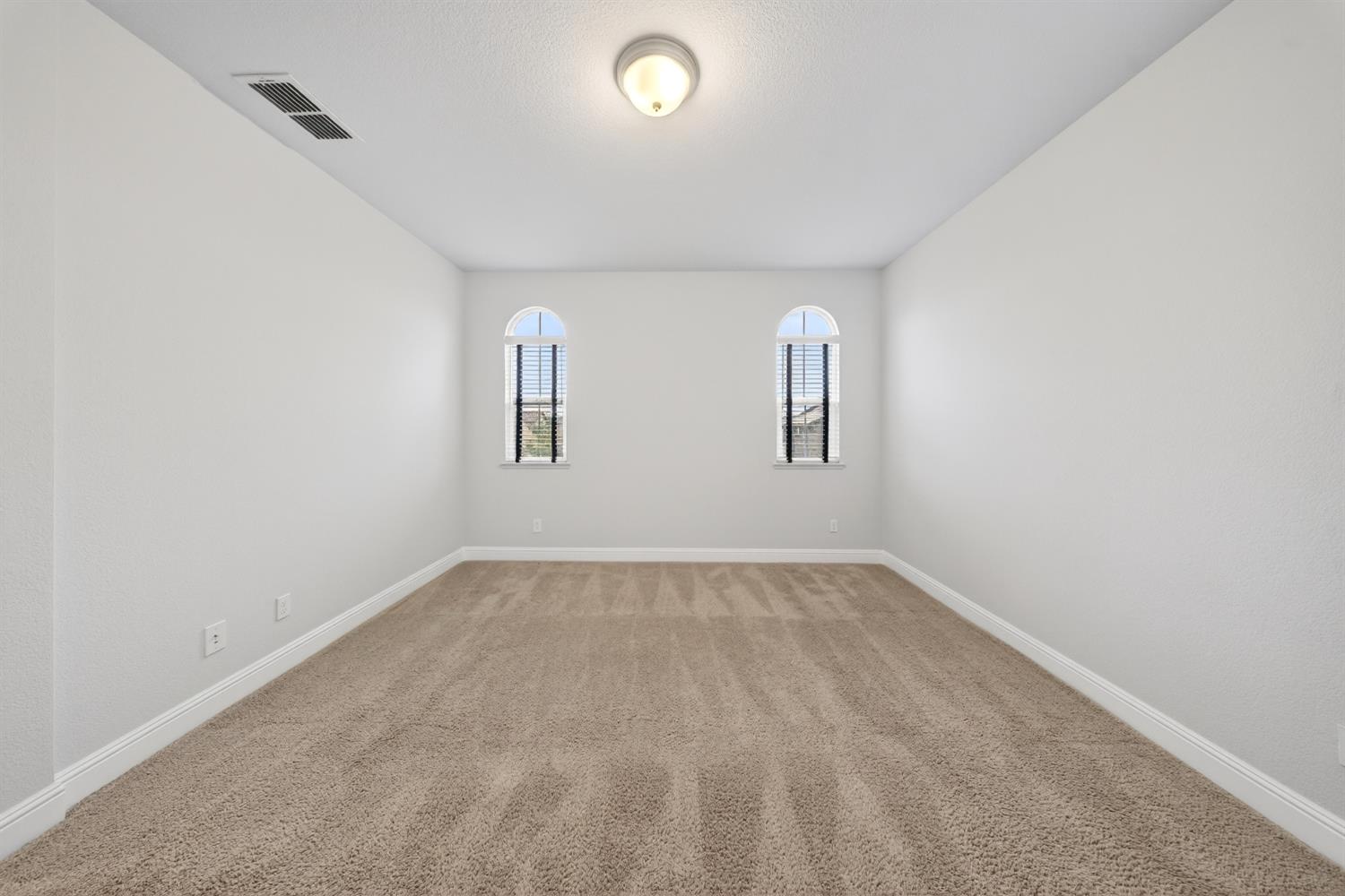 203 Rochdale Street Roseville, CA 95661 - Photo 27 of 46