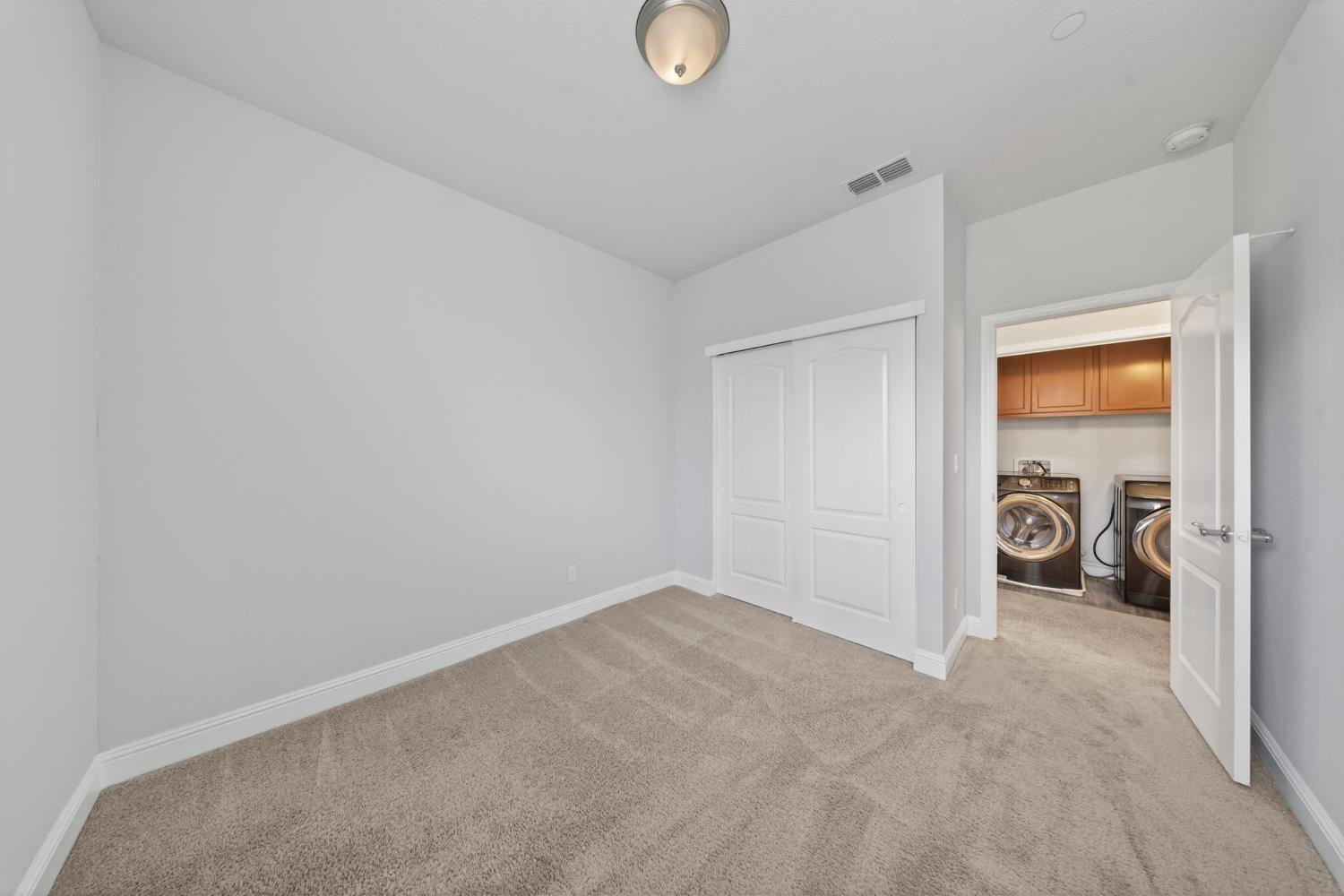 203 Rochdale Street Roseville, CA 95661 - Photo 36 of 46