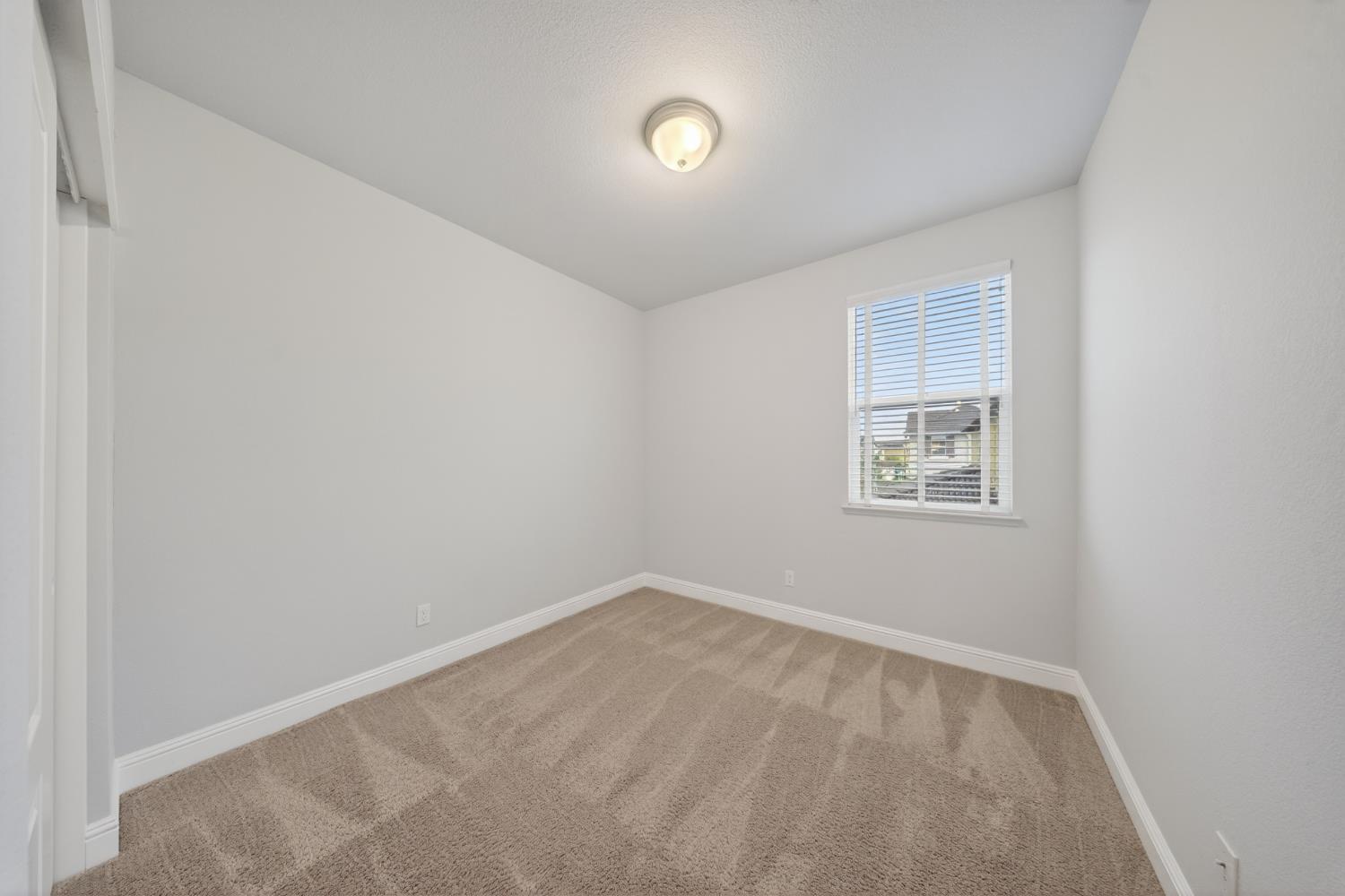 203 Rochdale Street Roseville, CA 95661 - Photo 39 of 46