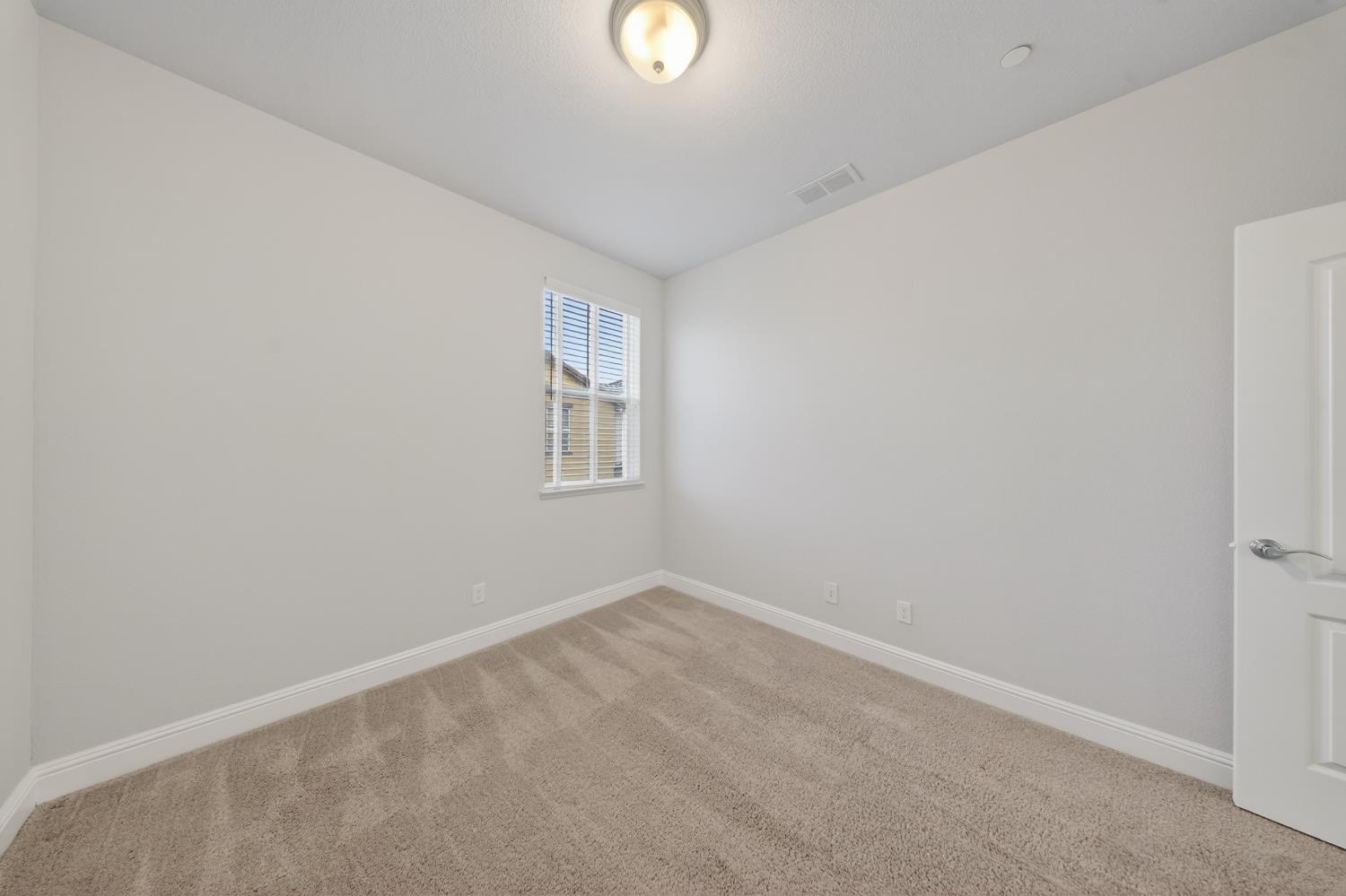 203 Rochdale Street Roseville, CA 95661 - Photo 42 of 46