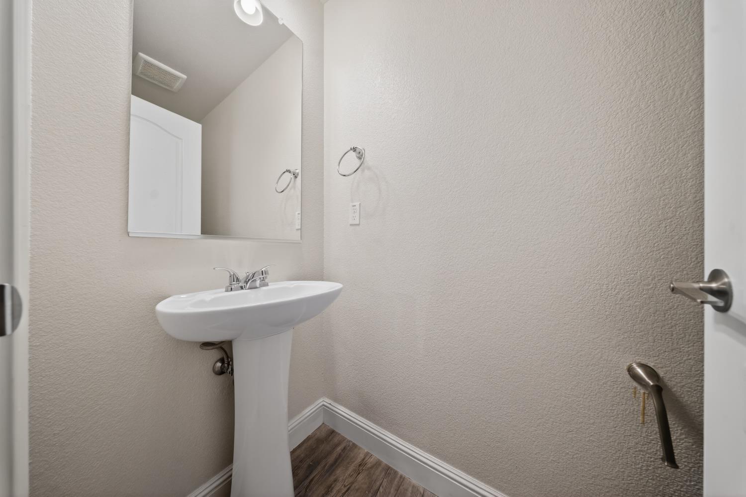 203 Rochdale Street Roseville, CA 95661 - Photo 44 of 46