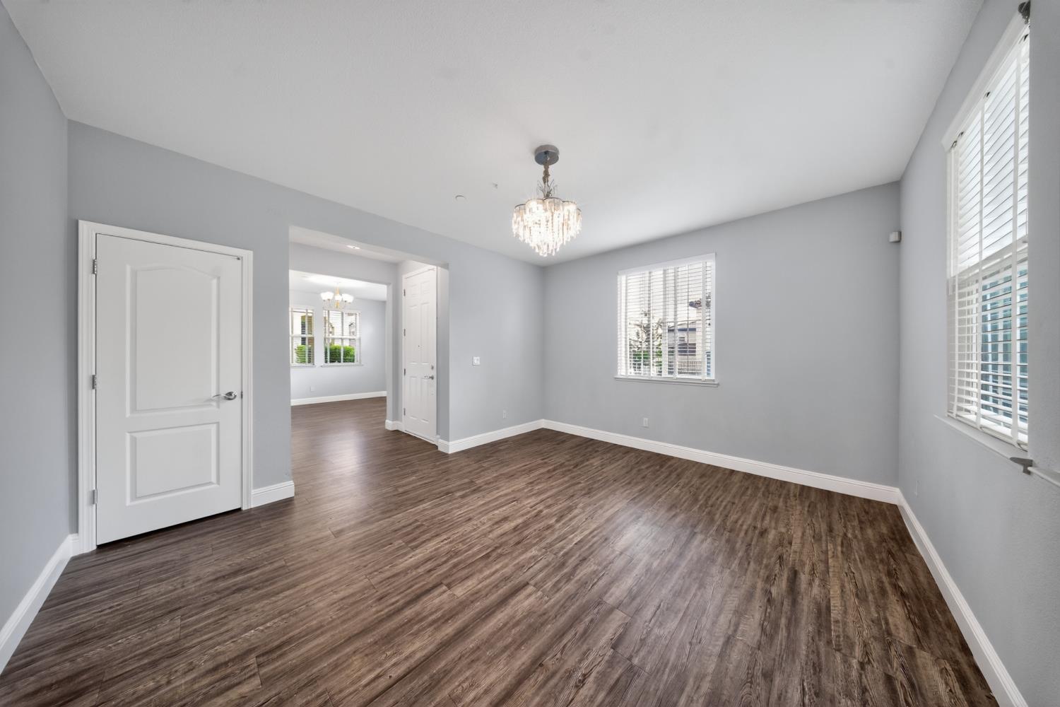 203 Rochdale Street Roseville, CA 95661 - Photo 9 of 46