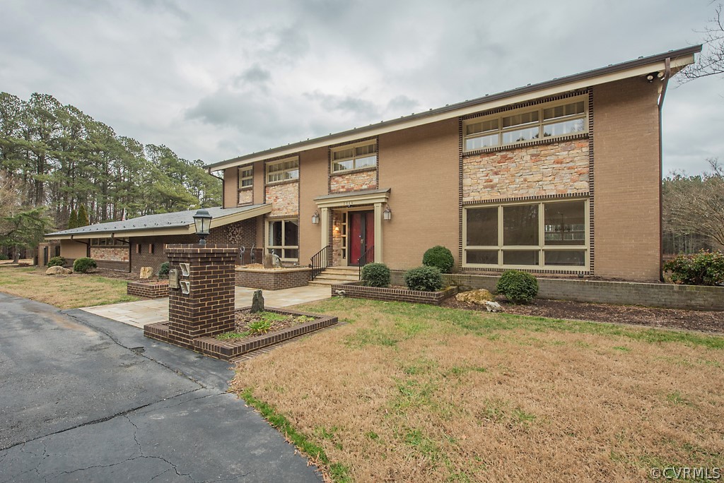 2066 Defense Road Petersburg, VA 23805 - Photo 1 of 50 Gallery Image 1