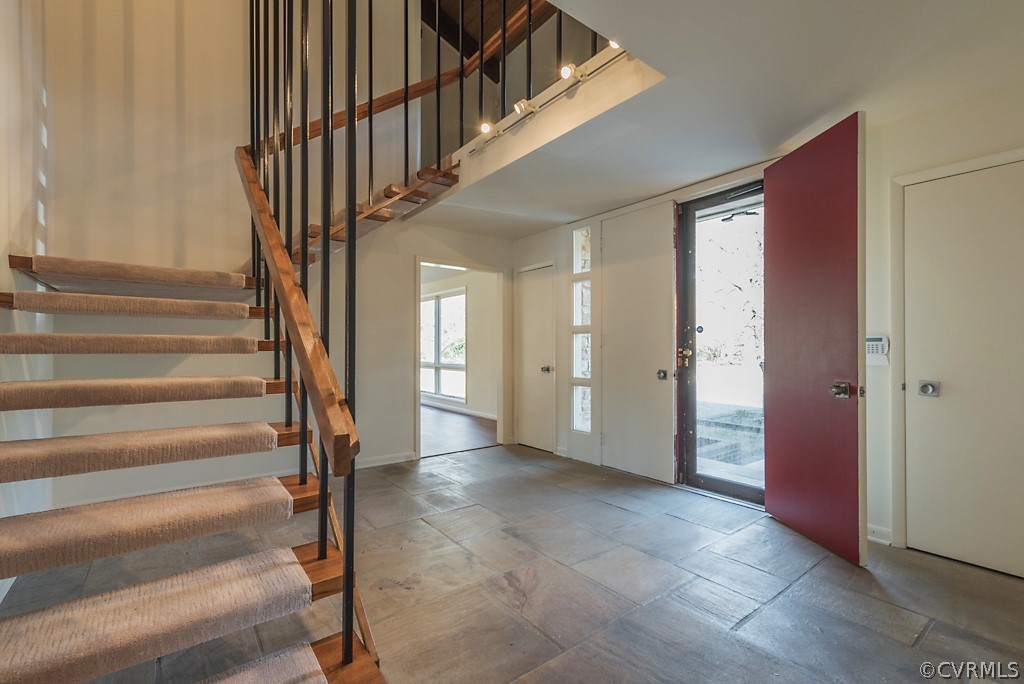 2066 Defense Road Petersburg, VA 23805 - Photo 6 of 50 Gallery Image 6