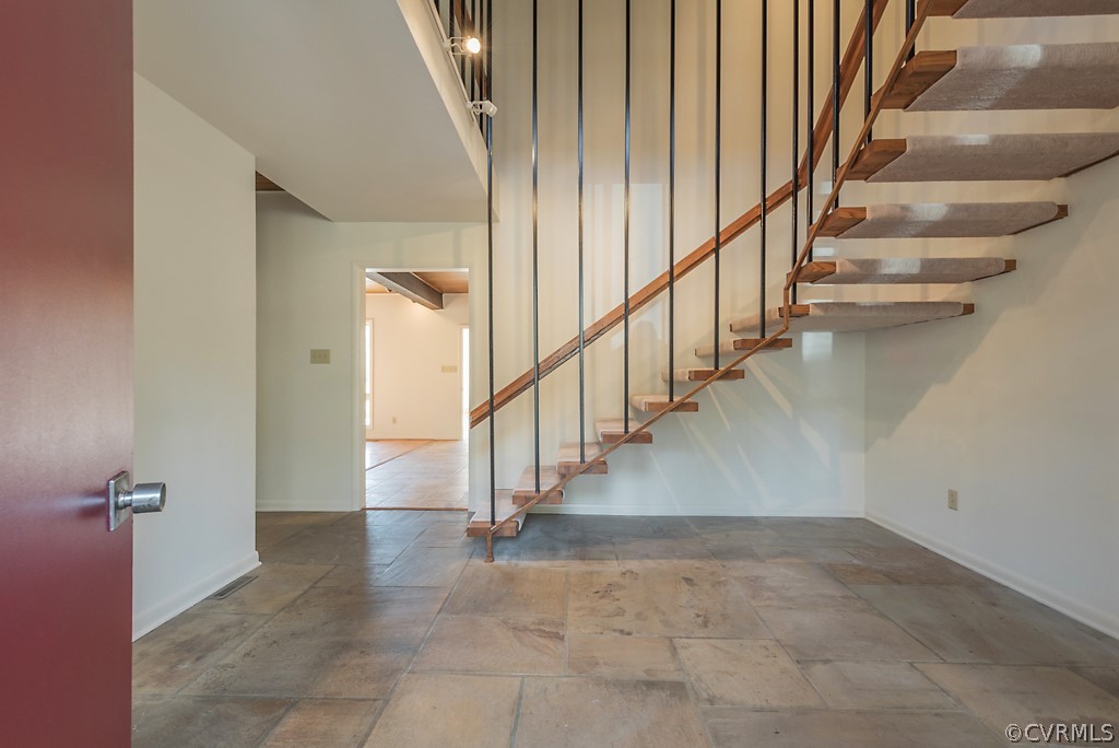 2066 Defense Road Petersburg, VA 23805 - Photo 10 of 50 Gallery Image 10