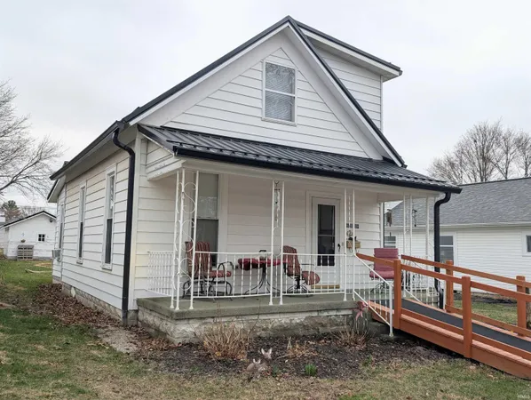 $170,000 | 420 East Central Avenue, Bluffton, IN 46714