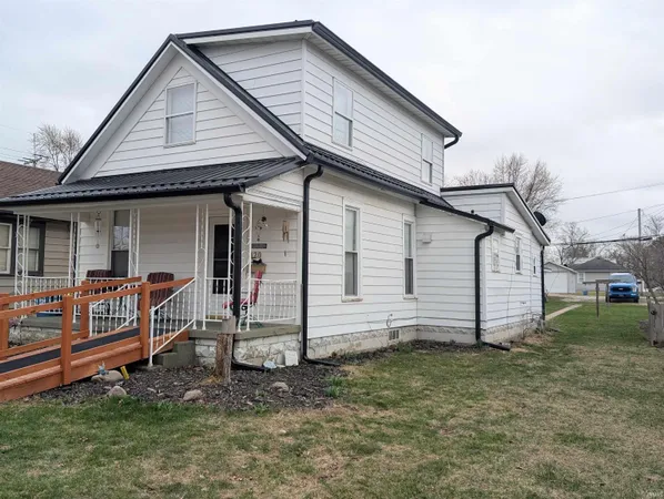$170,000 | 420 East Central Avenue, Bluffton, IN 46714