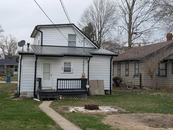 $170,000 | 420 East Central Avenue, Bluffton, IN 46714