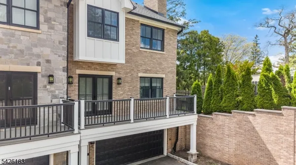 $1,895,000 | 59 New England Avenue, Unit 5, Summit, NJ 07901