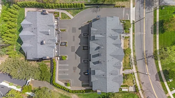 $1,895,000 | 59 New England Avenue, Unit 5, Summit, NJ 07901
