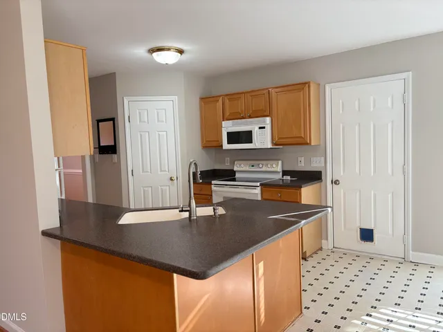 $2,200 | 820 Siena Drive, Wake Forest, NC 27587