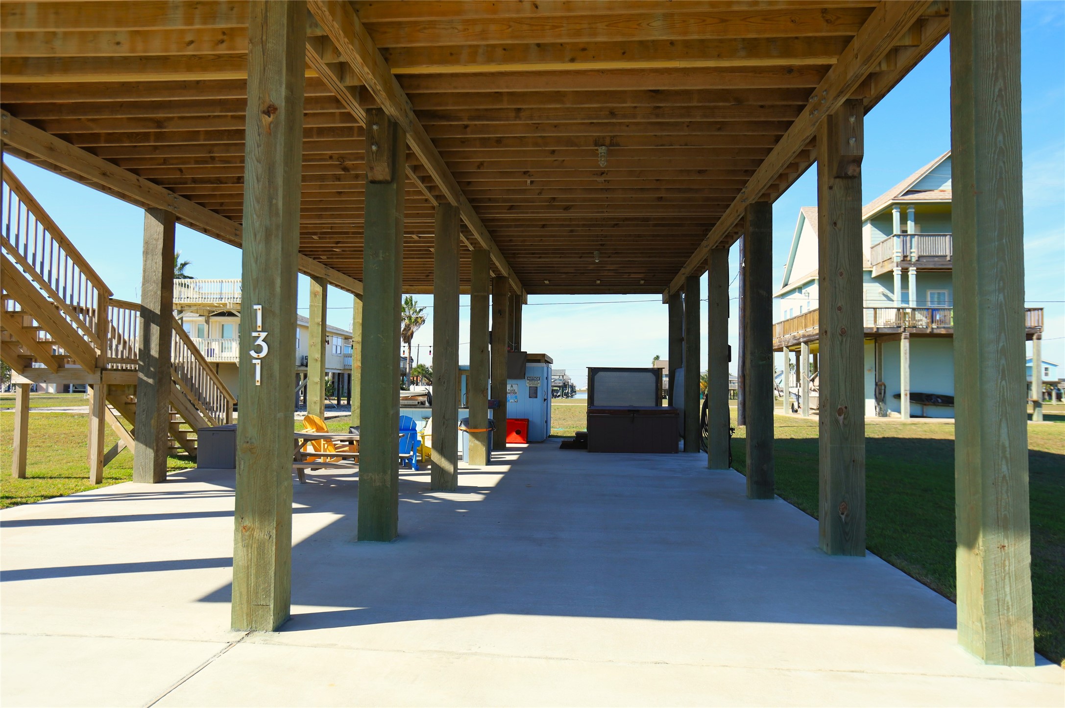 131 Pieces Of 8 Freeport, TX 77541 - Photo 14 of 43 a view interior of the house