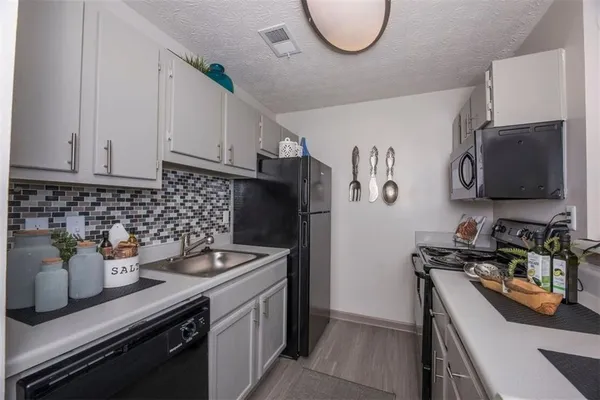 $1,083 | 1000 Lake Ridge Parkway, Unit 812, Riverdale, GA 30296