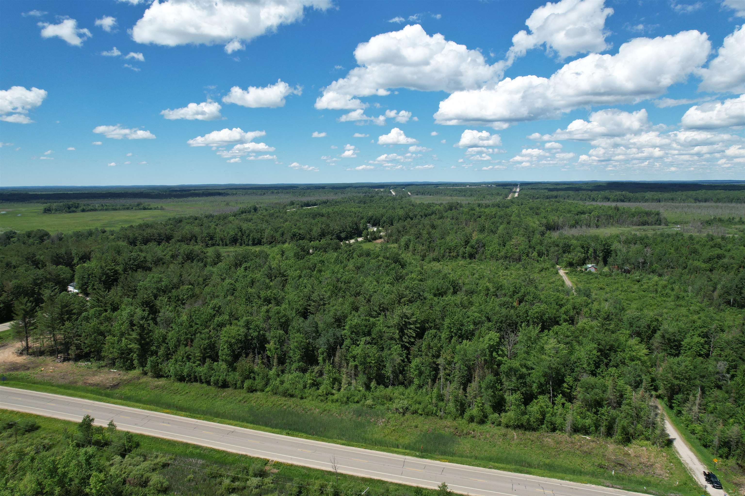3936 South Deadstream Road Houghton Lake, MI 48629 - Photo 7 of 15