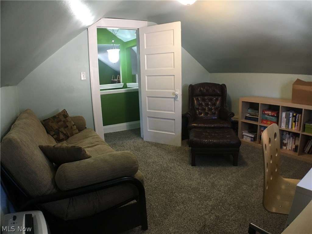 3110 Yorkshire Road Cleveland, OH 44118 - Photo 17 of 20 Gallery Image 17