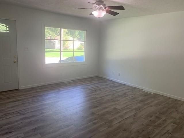 100 Windsor Road Springfield, IL 62702 - Photo 4 of 31