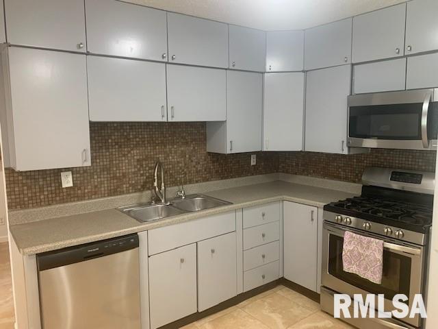100 Windsor Road Springfield, IL 62702 - Photo 5 of 31