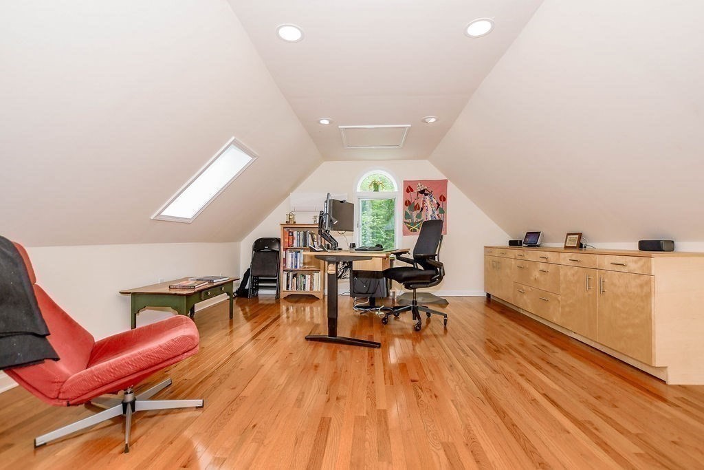 670 Front Street Marion, MA 02738 - Photo 34 of 41