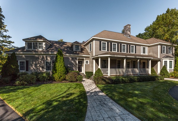 8 McDonald Farm Road Wakefield, MA 01880 - Photo 2 of 29 Gallery Image 2