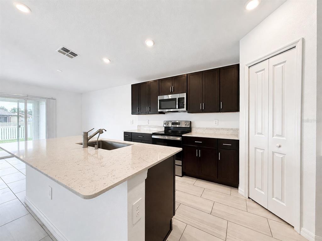 13260 Palmerston Road Riverview, FL 33579 - Photo 16 of 40 Gallery Image 16