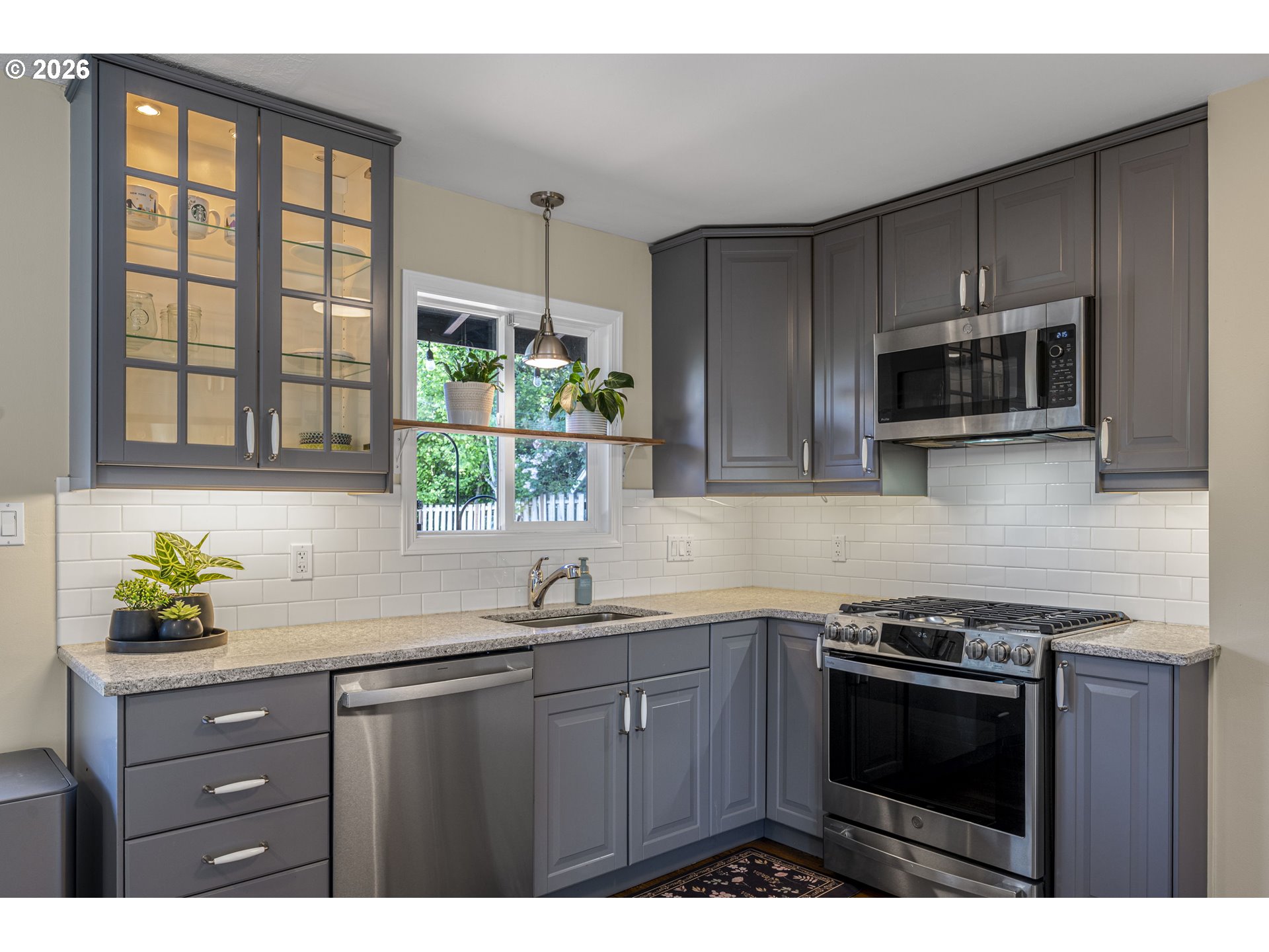 12865 Southwest Faircrest Street Portland, OR 97225 - Photo 16 of 36
