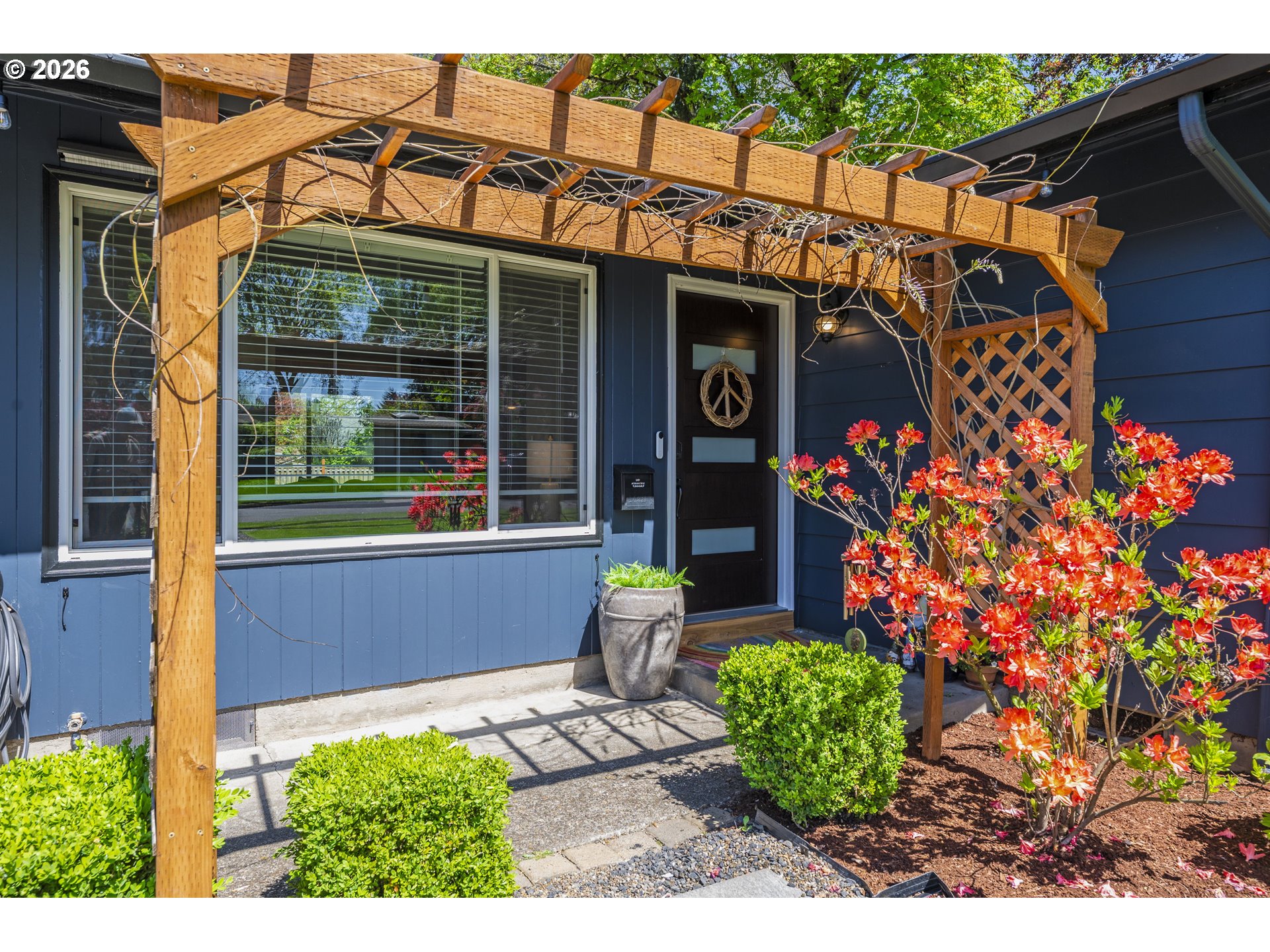 12865 Southwest Faircrest Street Portland, OR 97225 - Photo 4 of 36