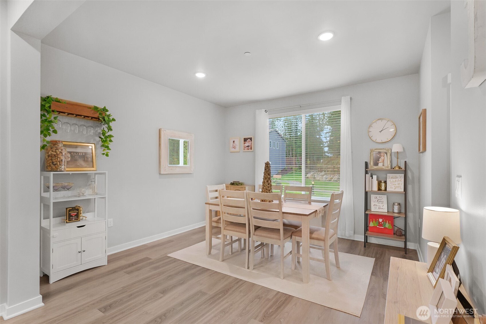 2012 101st Avenue Southeast, Unit 2 Lake Stevens, WA 98258 - Photo 14 of 33 a work room with furniture and a window