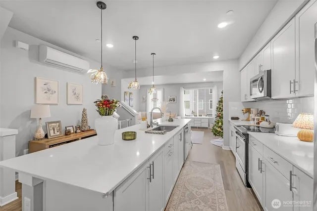 $575,000 | 2012 101st Avenue Southeast, Unit 2, Lake Stevens, WA 98258