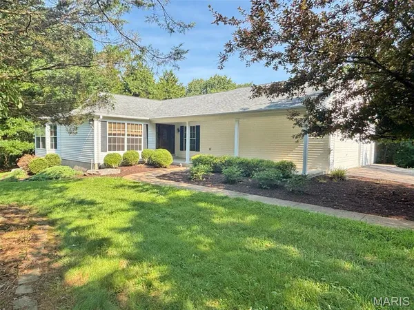 $459,000 | 2631 South Mangan Road, Pacific, MO 63069