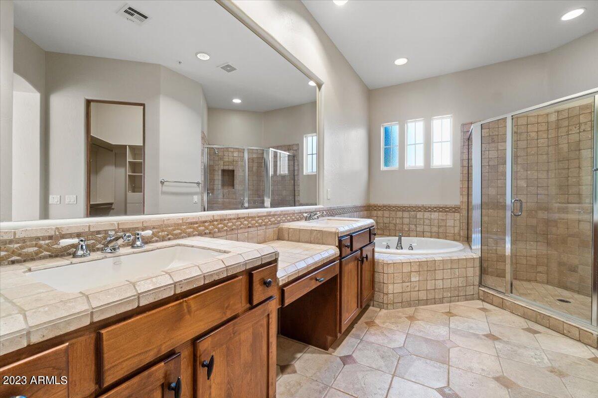 8953 East Mountain Spring Road Scottsdale, AZ 85255 - Photo 14 of 30 Master Bath