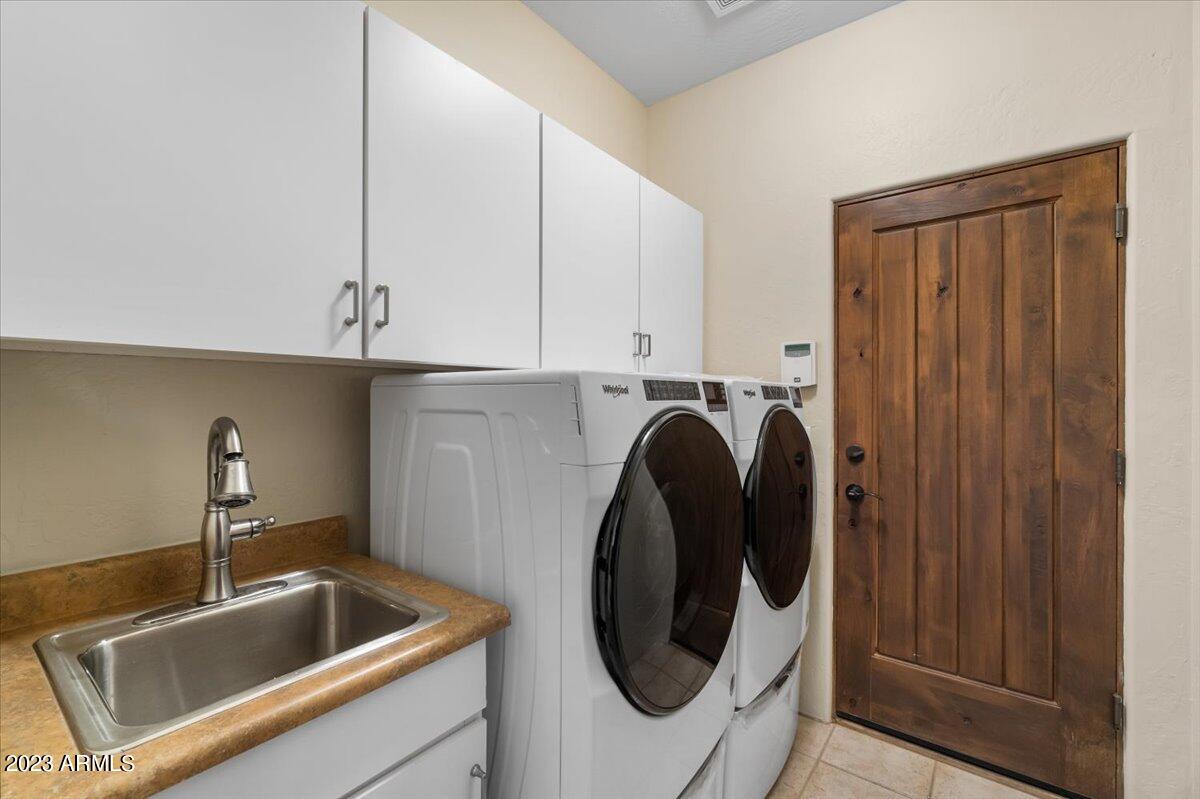 8953 East Mountain Spring Road Scottsdale, AZ 85255 - Photo 21 of 30 Laundry Room