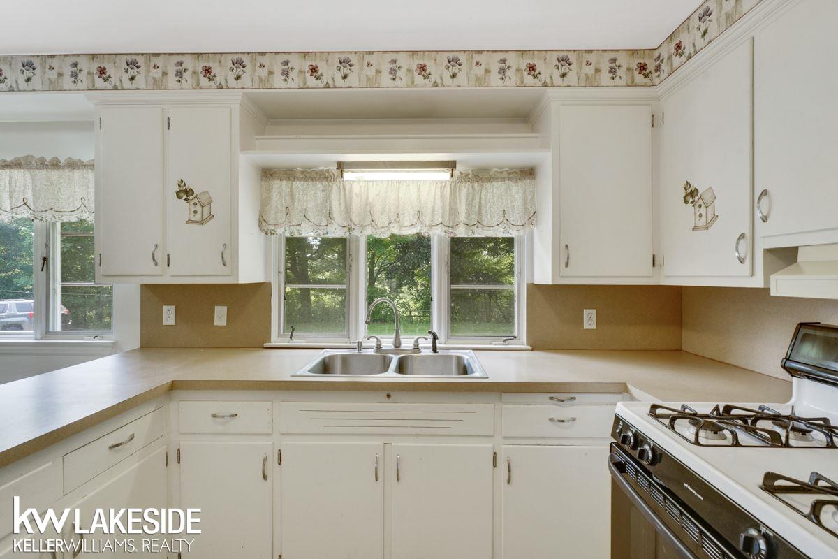 7400 Deer Lake Road Clarkston, MI 48346 - Photo 24 of 42