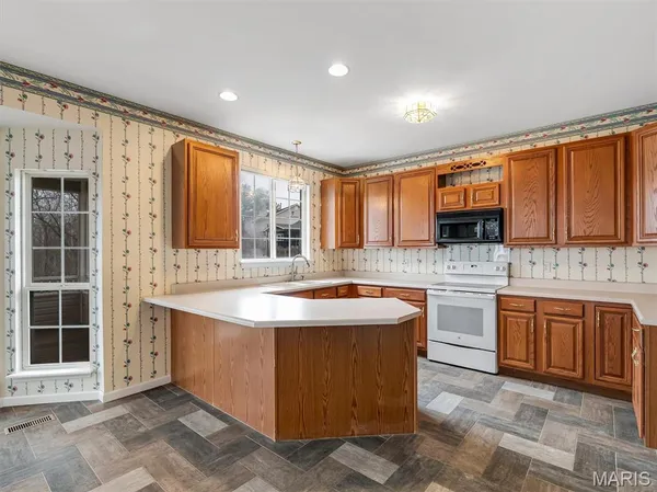 $499,000 | 2146 Meramec Ridge Court, Fenton, MO 63026