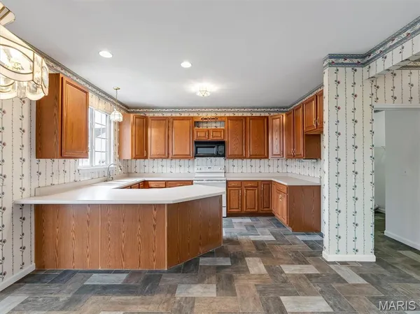 $499,000 | 2146 Meramec Ridge Court, Fenton, MO 63026
