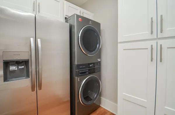 $2,150 | 4333 Harby Street, Houston, TX 77023