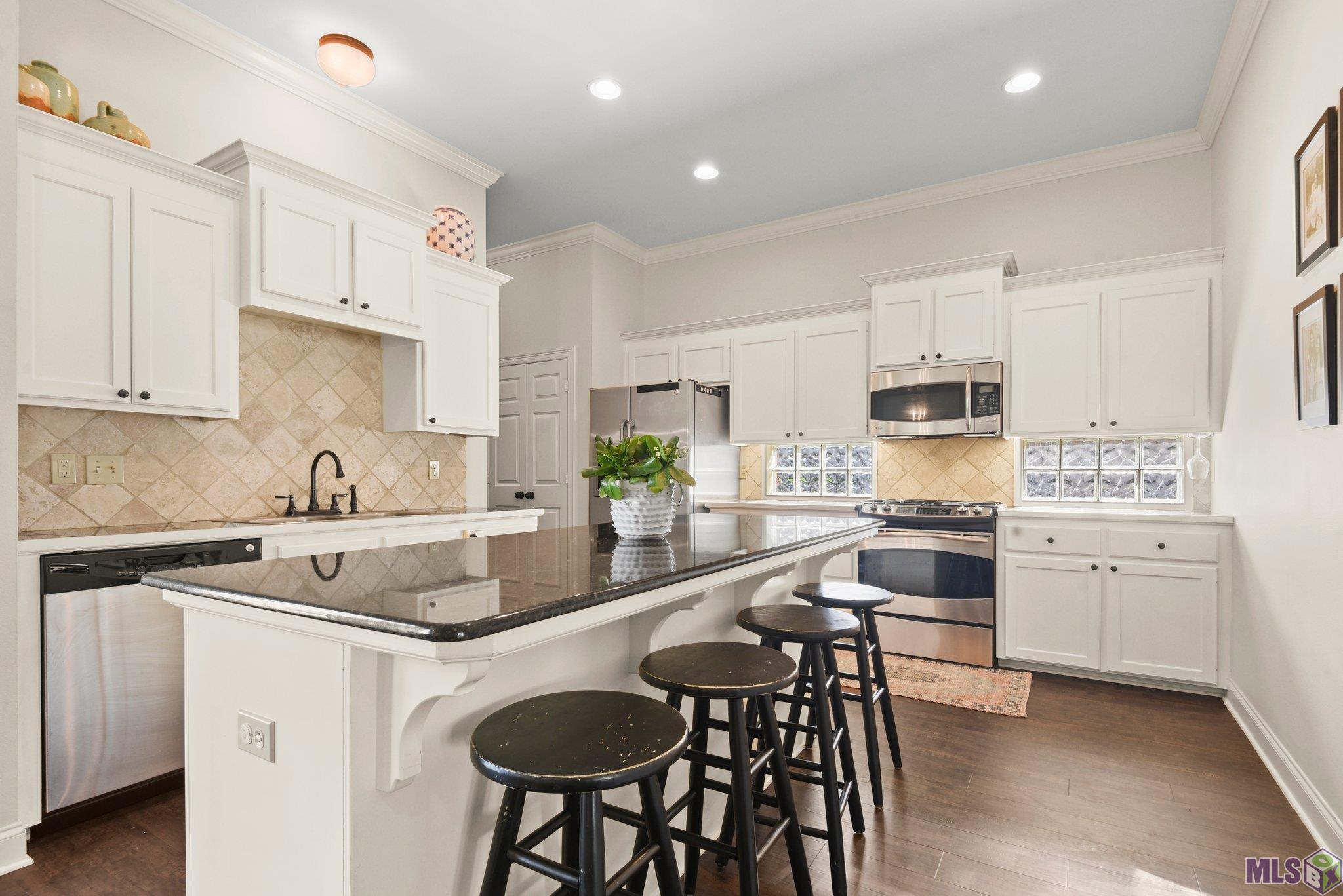 10960 Springtree Avenue Baton Rouge, LA 70810 - Photo 9 of 29 Gallery Image 9
