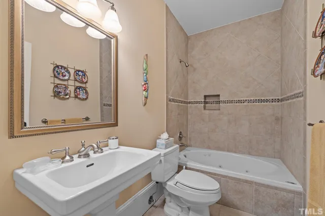 $2,950,000 | 2 American Court, Apex, NC 27523