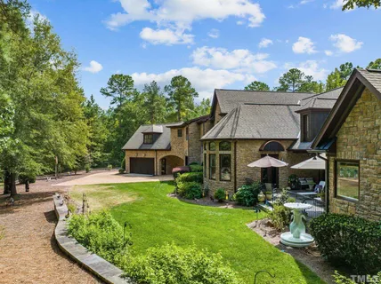 $2,950,000 | 2 American Court, Apex, NC 27523