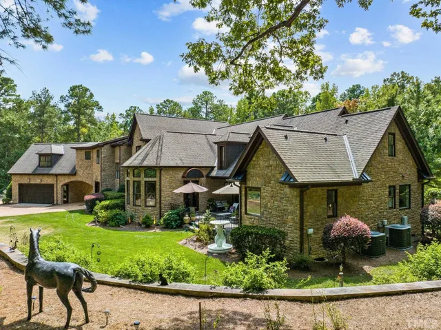 $2,950,000 | 2 American Court, Apex, NC 27523