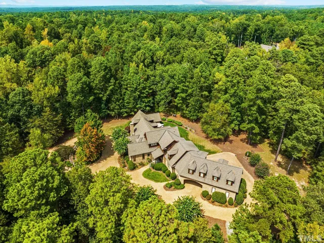 $2,950,000 | 2 American Court, Apex, NC 27523