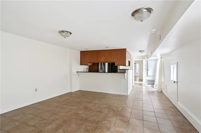 $335,000 | 4409 Carondelet Street, Unit B, New Orleans, LA 70115