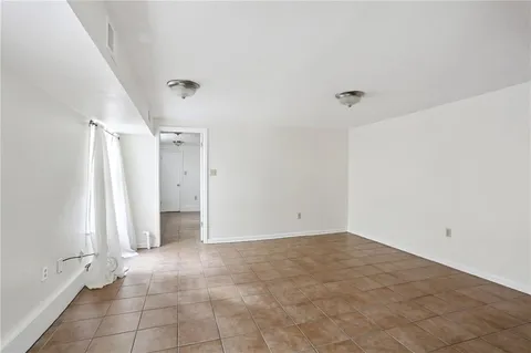 $350,000 | 4409 Carondelet Street, Unit B, New Orleans, LA 70115