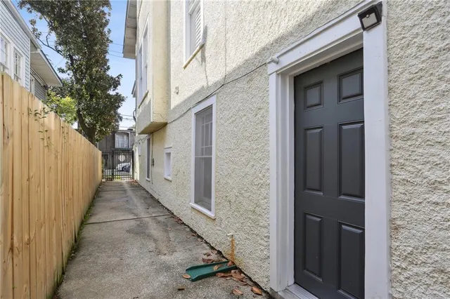 $335,000 | 4409 Carondelet Street, Unit B, New Orleans, LA 70115