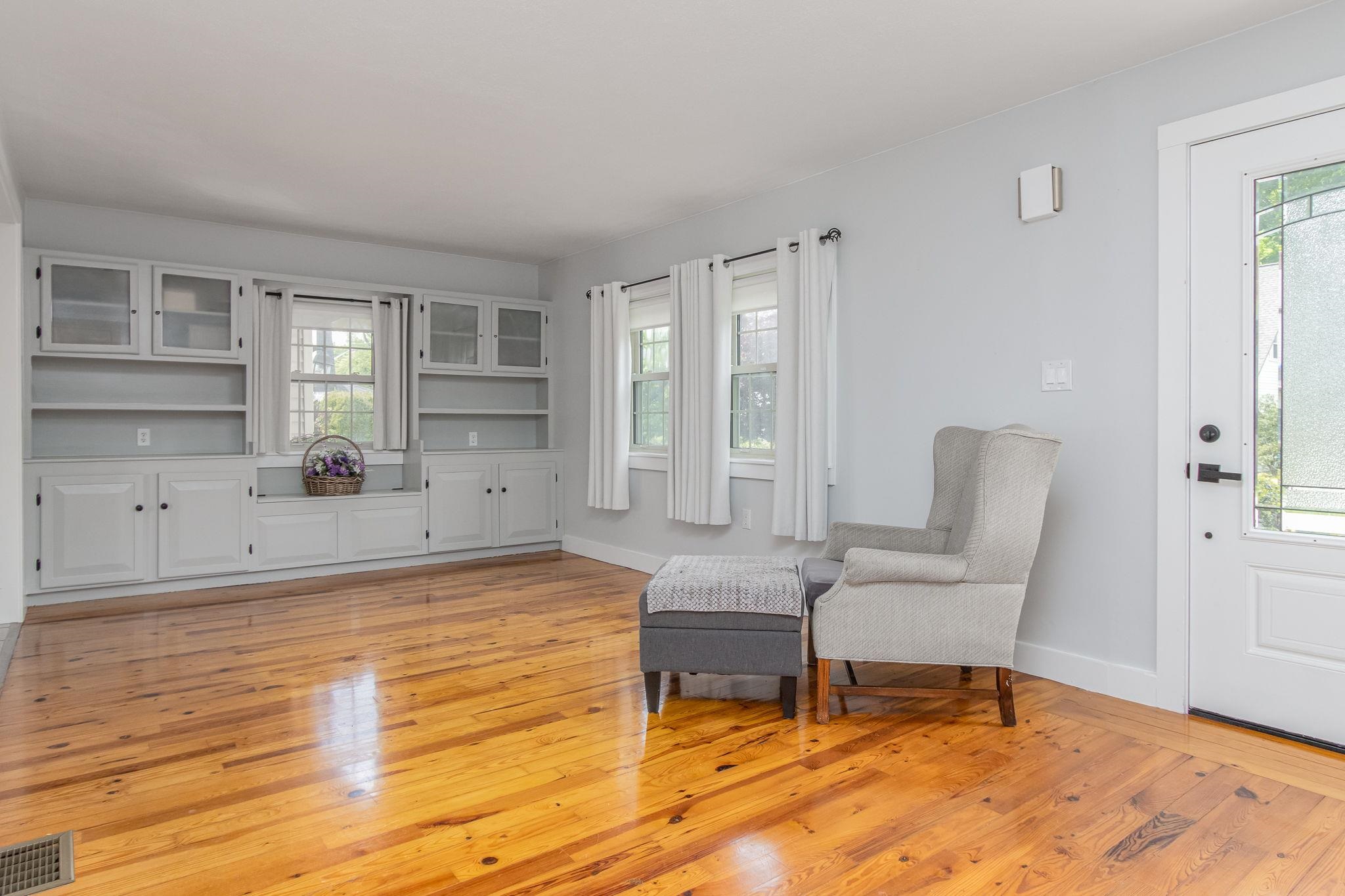 39 Dearborn Avenue Hampton, NH 03842 - Photo 19 of 48