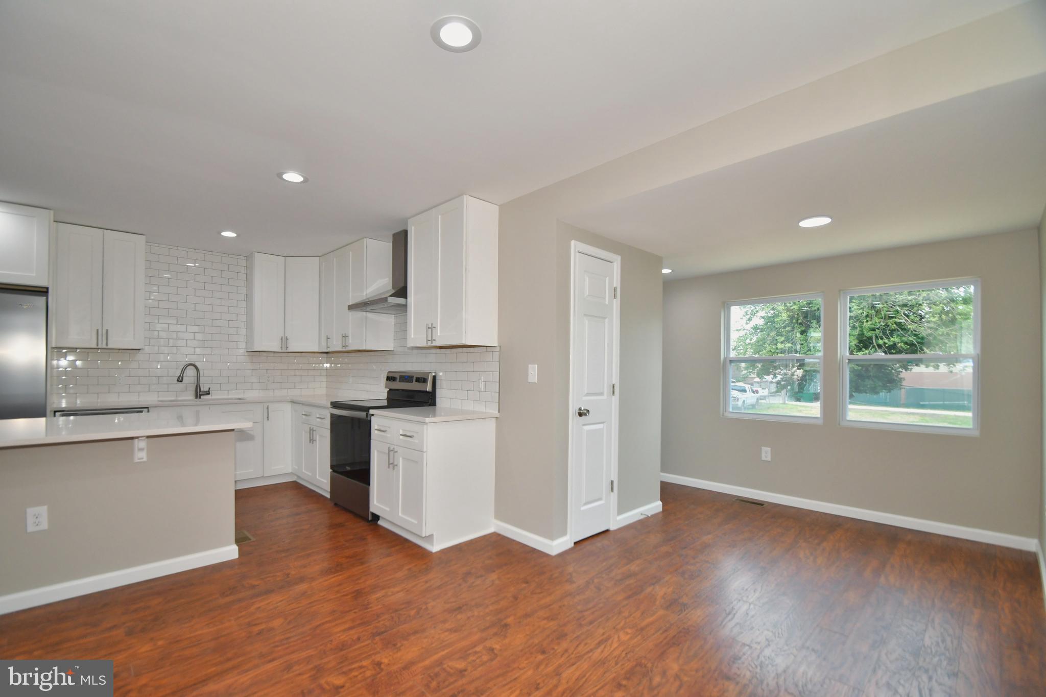 3003 Wells Avenue Sparrows Point, MD 21219 - Photo 12 of 25 Kitchen / Dining Room
